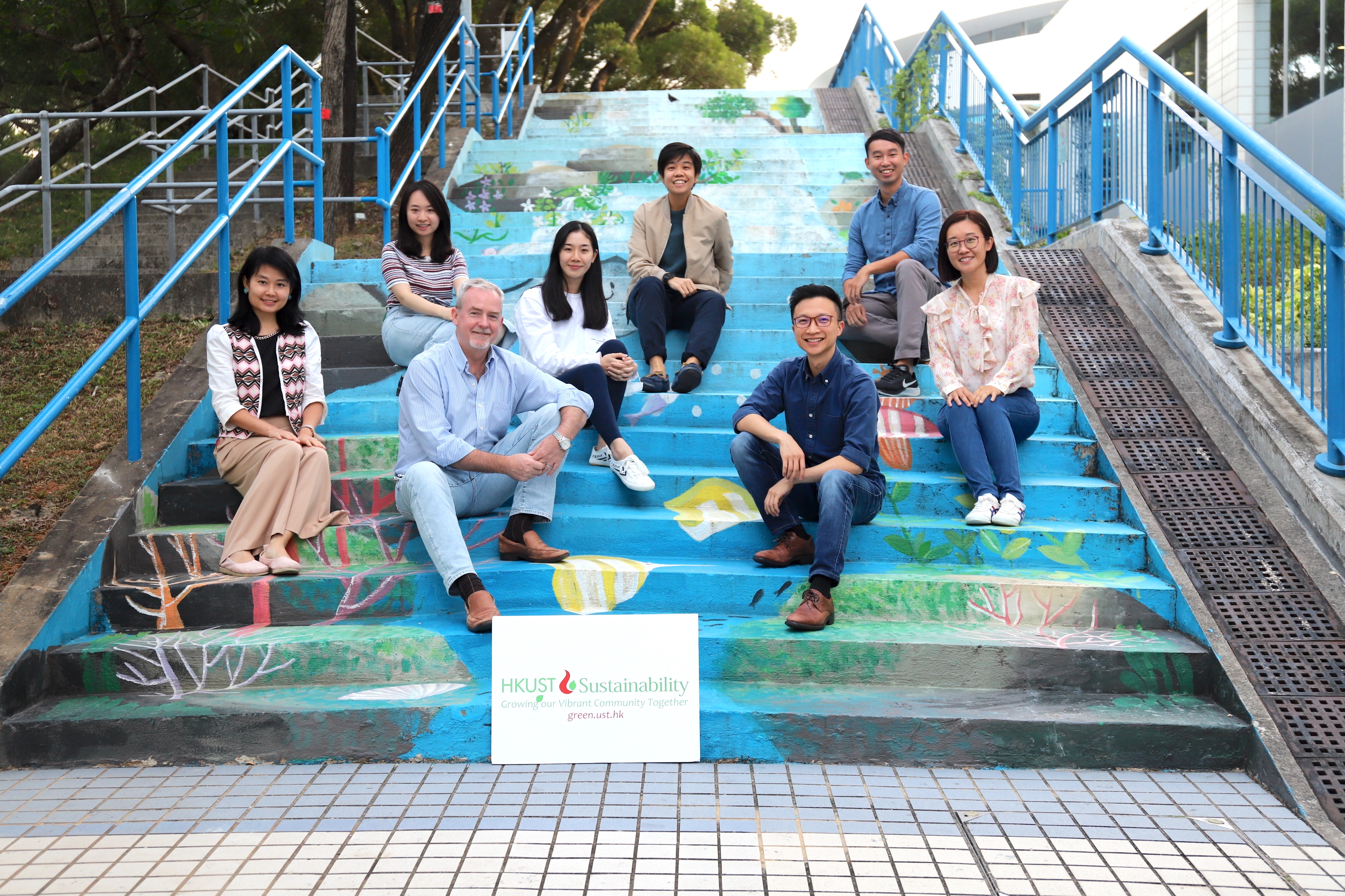 Since its establishment in 2021, the HKUST Sustainability/Net-Zero Office led by Director Mr. Davis BOOKHART (second left, front row) has launched dozens of workshops, campaigns, and co-curricular activities to enhance university members’ awareness of sustainability.