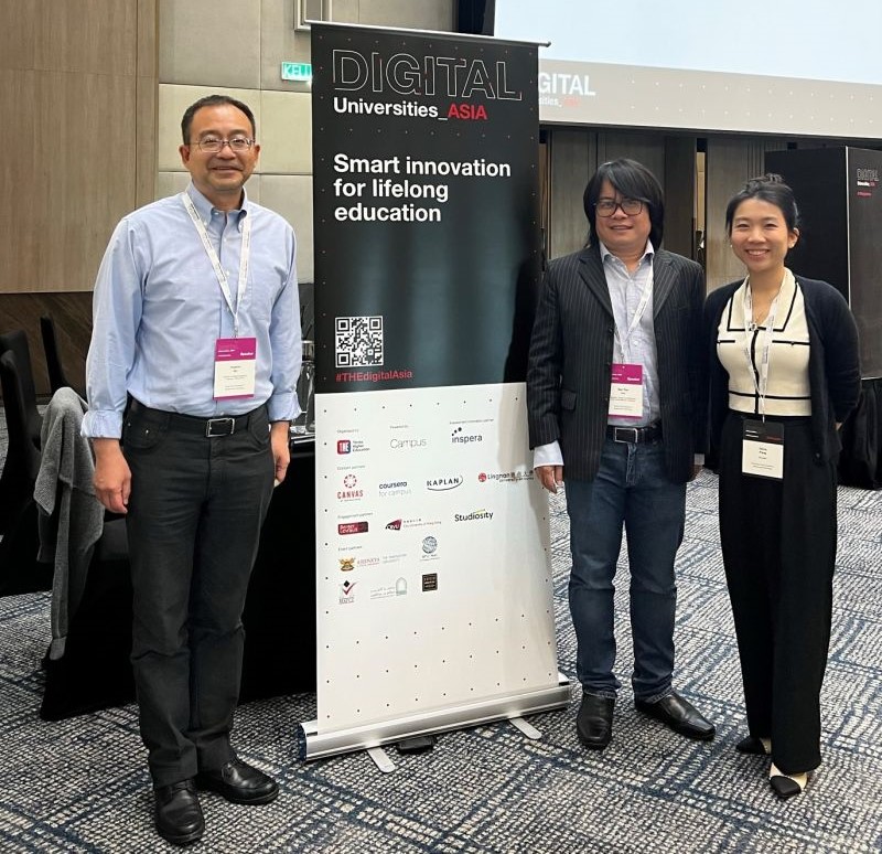 科大屈華民教授(左一)和许彬教授(右二)應邀出席5月8日至10日在吉隆坡舉行的泰晤士高等教育亞洲數字大學高峰會。