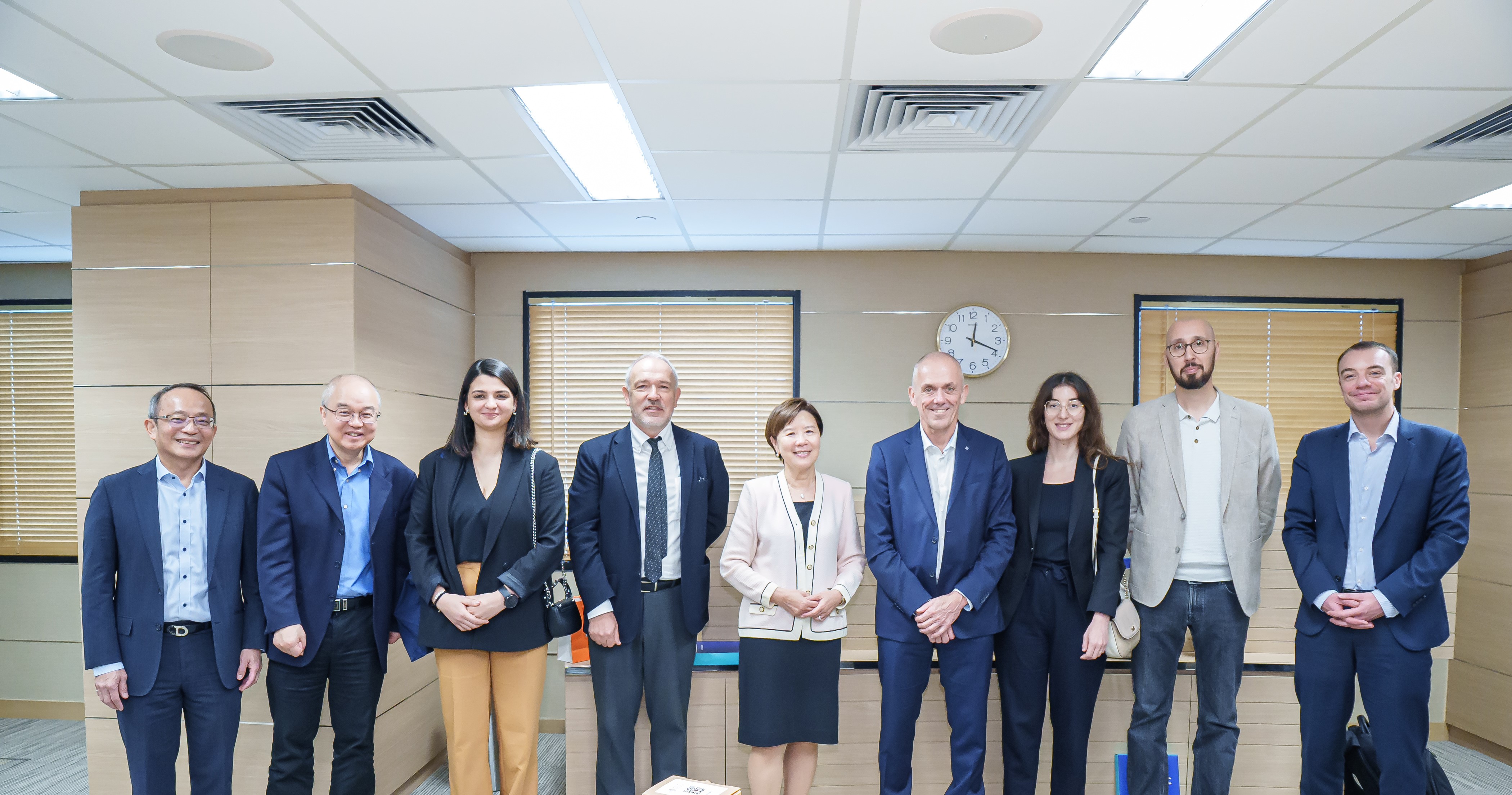 Delegation from the CNRS met with HKUST leadership team to understand HKUST’s strategic research focus and highlighted research endeavors.