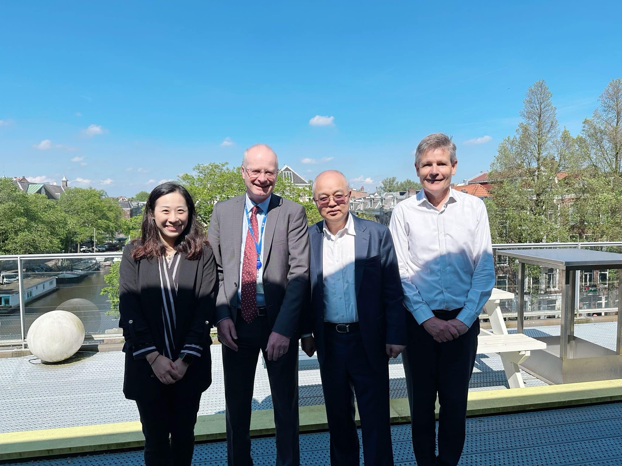 HKUST Vice-President for Institutional Advancement Prof. WANG Yang (second right) and Head of Global Engagement & Greater China Affairs Ms. Yvonne Li (first left) visit the University of Amsterdam. HKUST VPIA Prof. WANG Yang (second right) and Head of Global Engagement & Greater China Affairs Ms. Yvonne Li (first left) visit the University of Amsterdam. 