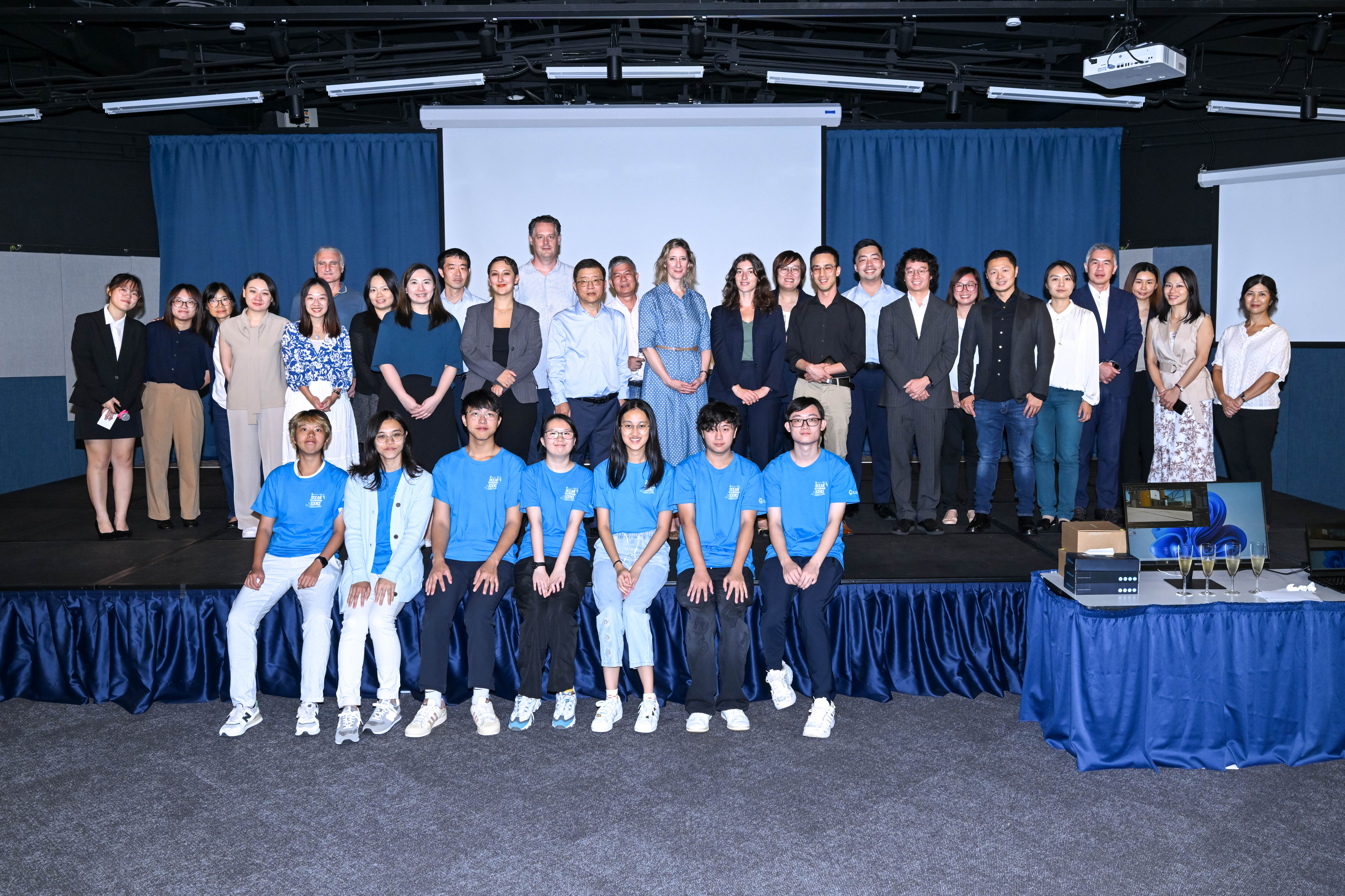 The French Science Festival concludes with a memorable closing ceremony organized by HKUST Department of Ocean Science. 