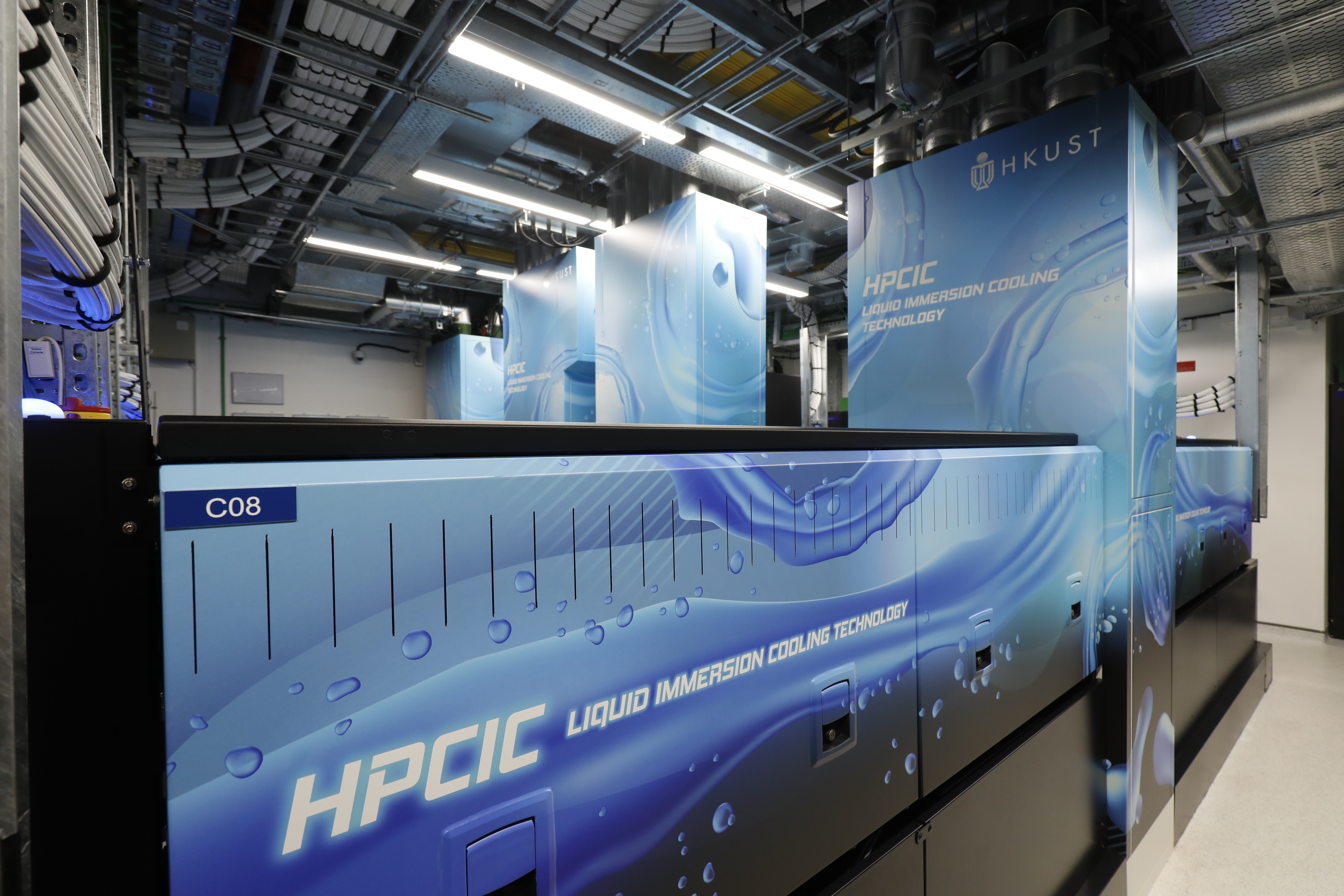 HKUST is the first local university to implement liquid immersion cooling in its data center.  The technology provides an optimal environment for research works such as vaccine development, personalized medicine, cancer genomics, and model training in astrophysics or materials science that require a lot of big data analysis.