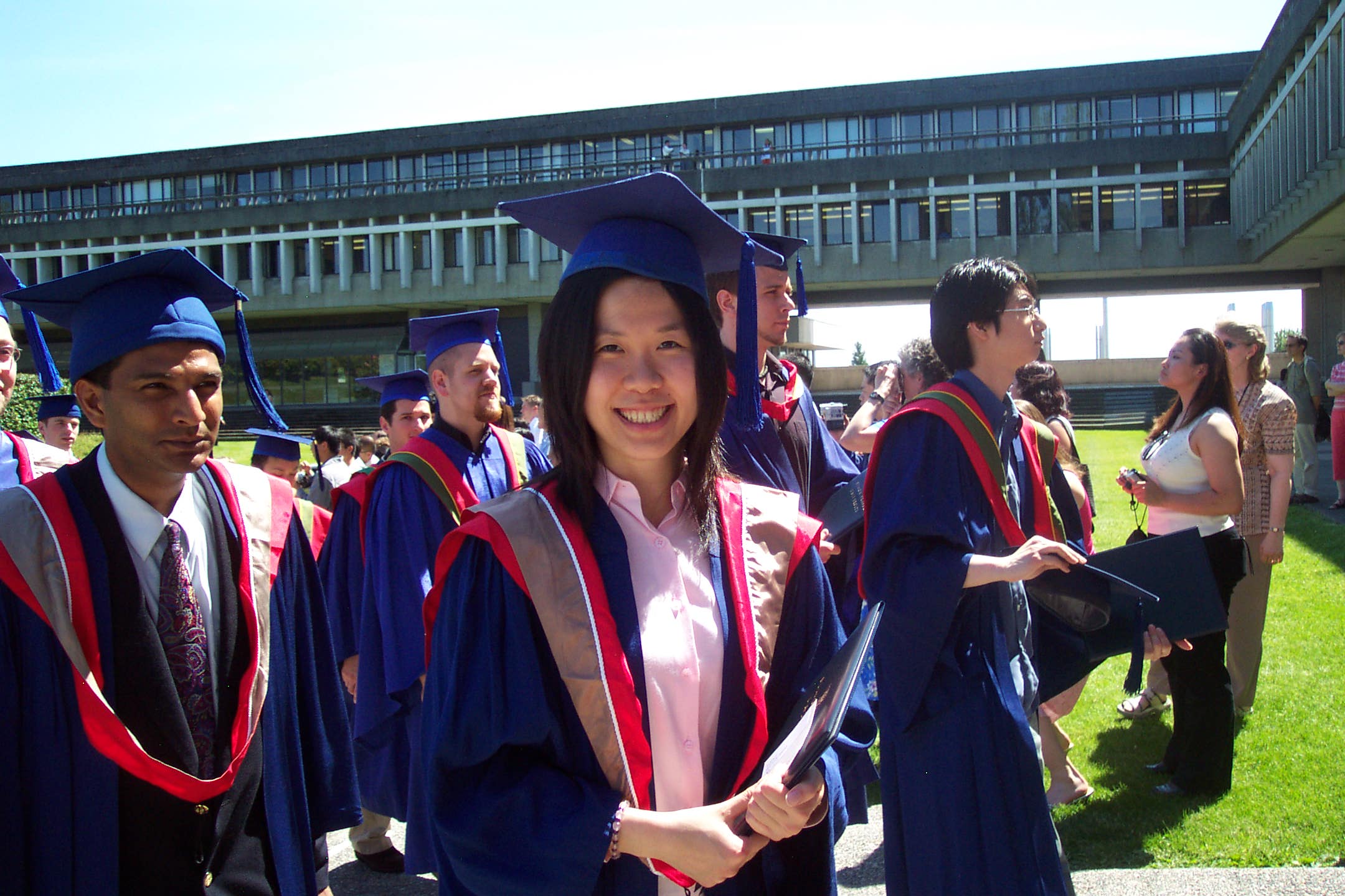 Prof. Hisao pursued her master’s degree in computing science in Canada, laying a solid foundation for her computational approach to demystifying the human mind.