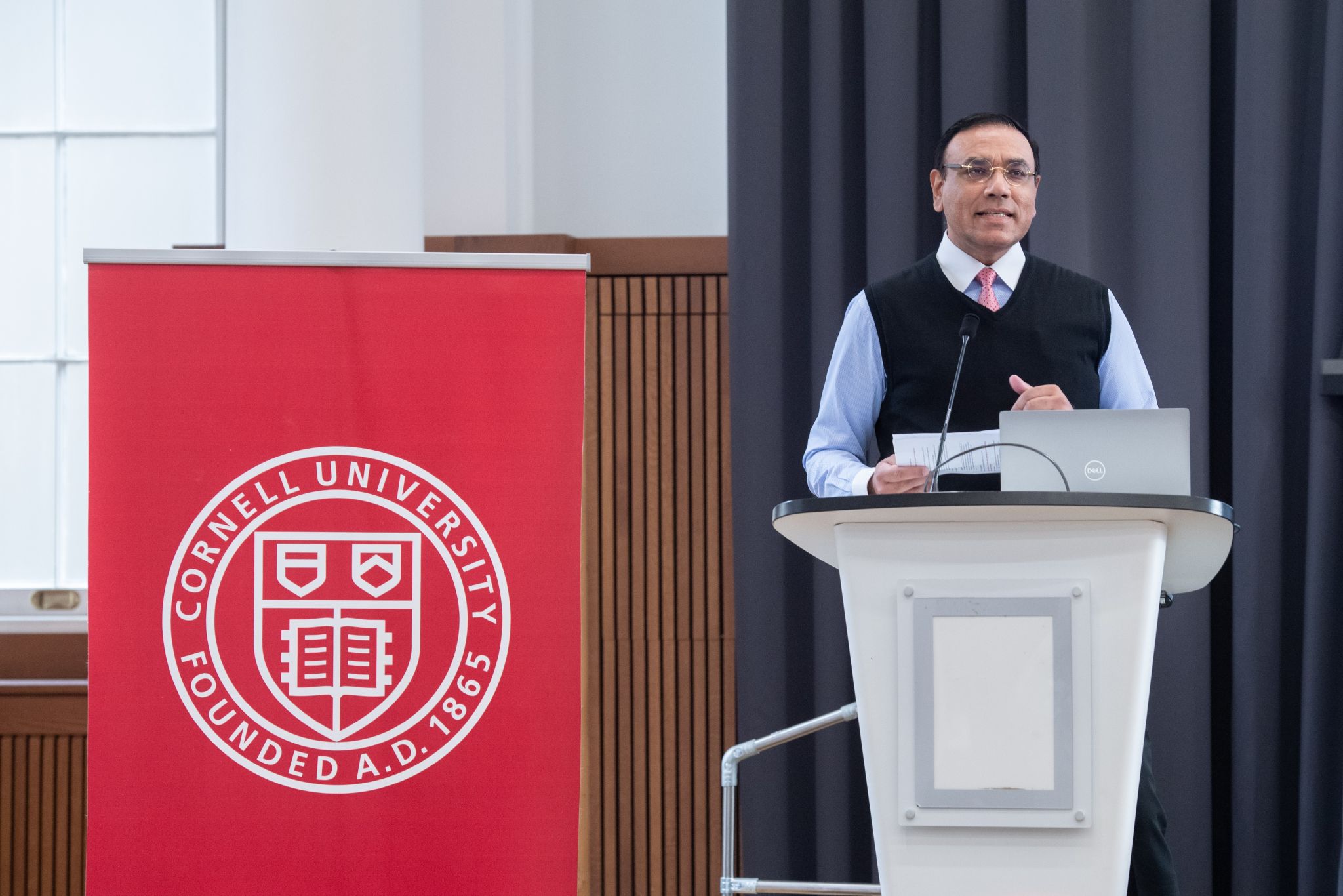 HKUST Head of Division of Public Policy Prof. Naubahar SHARIF, shares insights on the university’s research and development efforts in sustainability and artificial intelligence (AI).