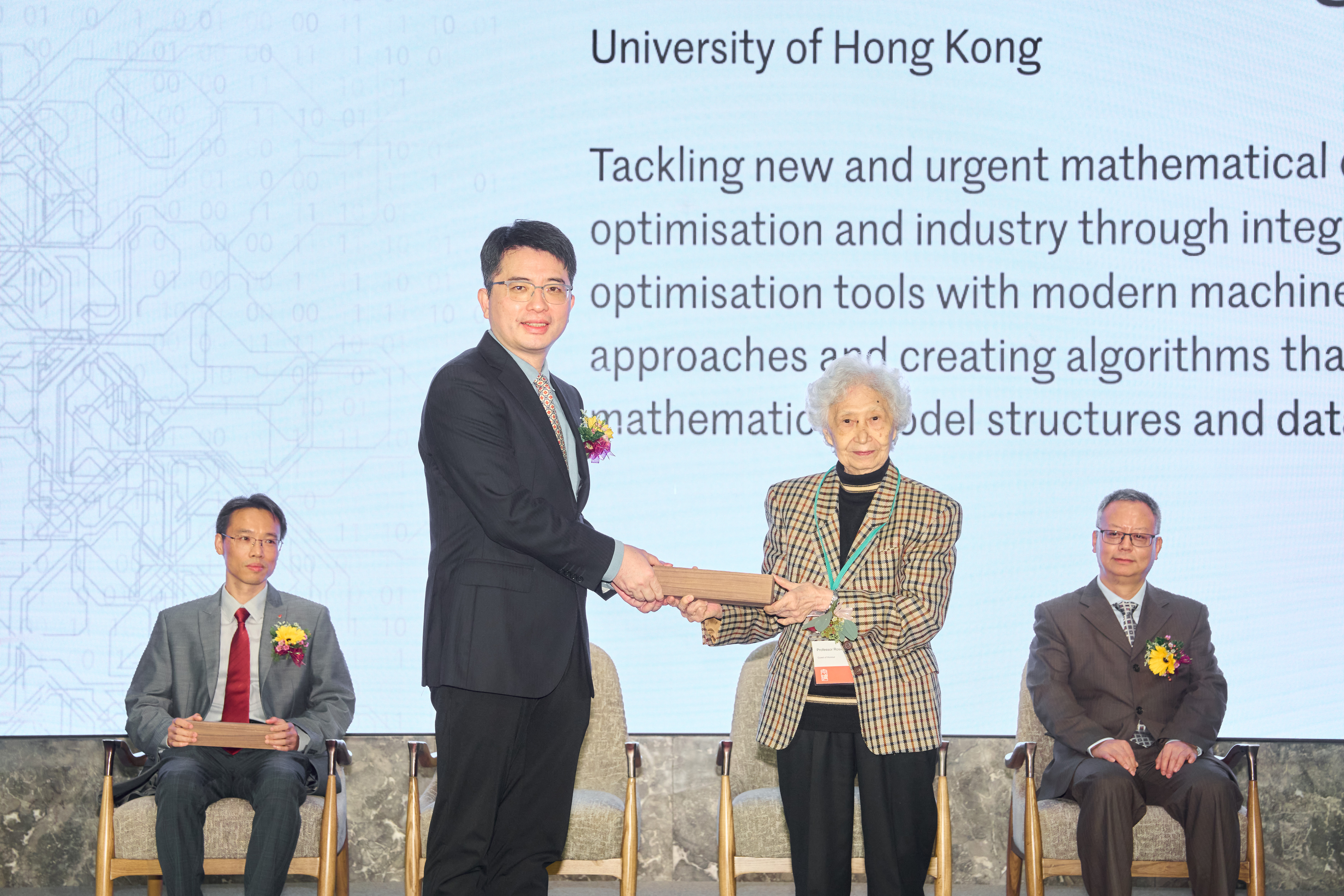 Professor Xiaoming Yuan (left) from the Department of Mathematics, Faculty of Science of HKU, is one of the awardees of the Croucher Senior Research Fellowships 2025. 