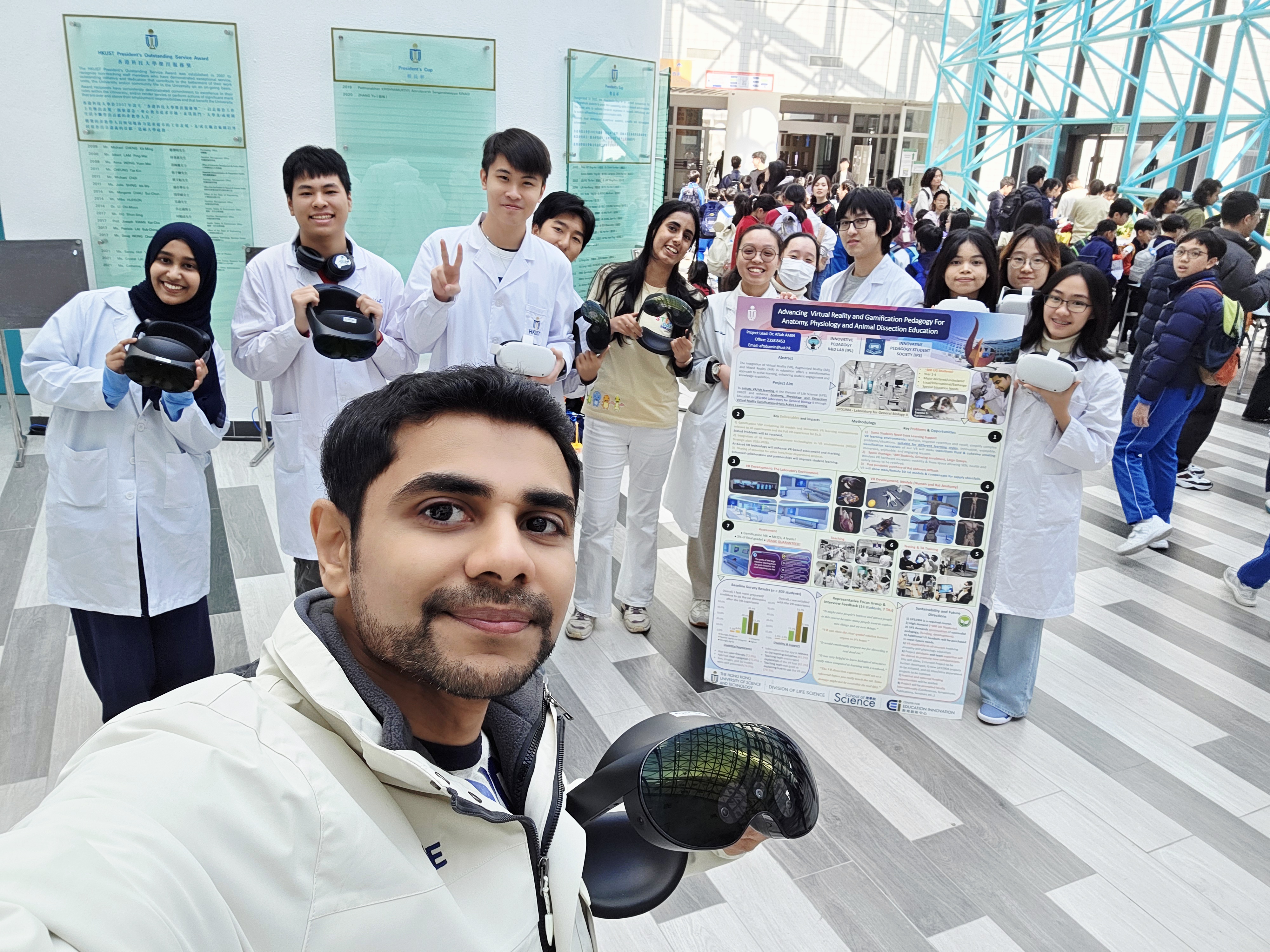 Dr. Aftab Amin, along with students from the Innovative Pedagogy Research and Development Laboratory and the Innovative Pedagogy Student Society he founded, engaging in outreach activities.