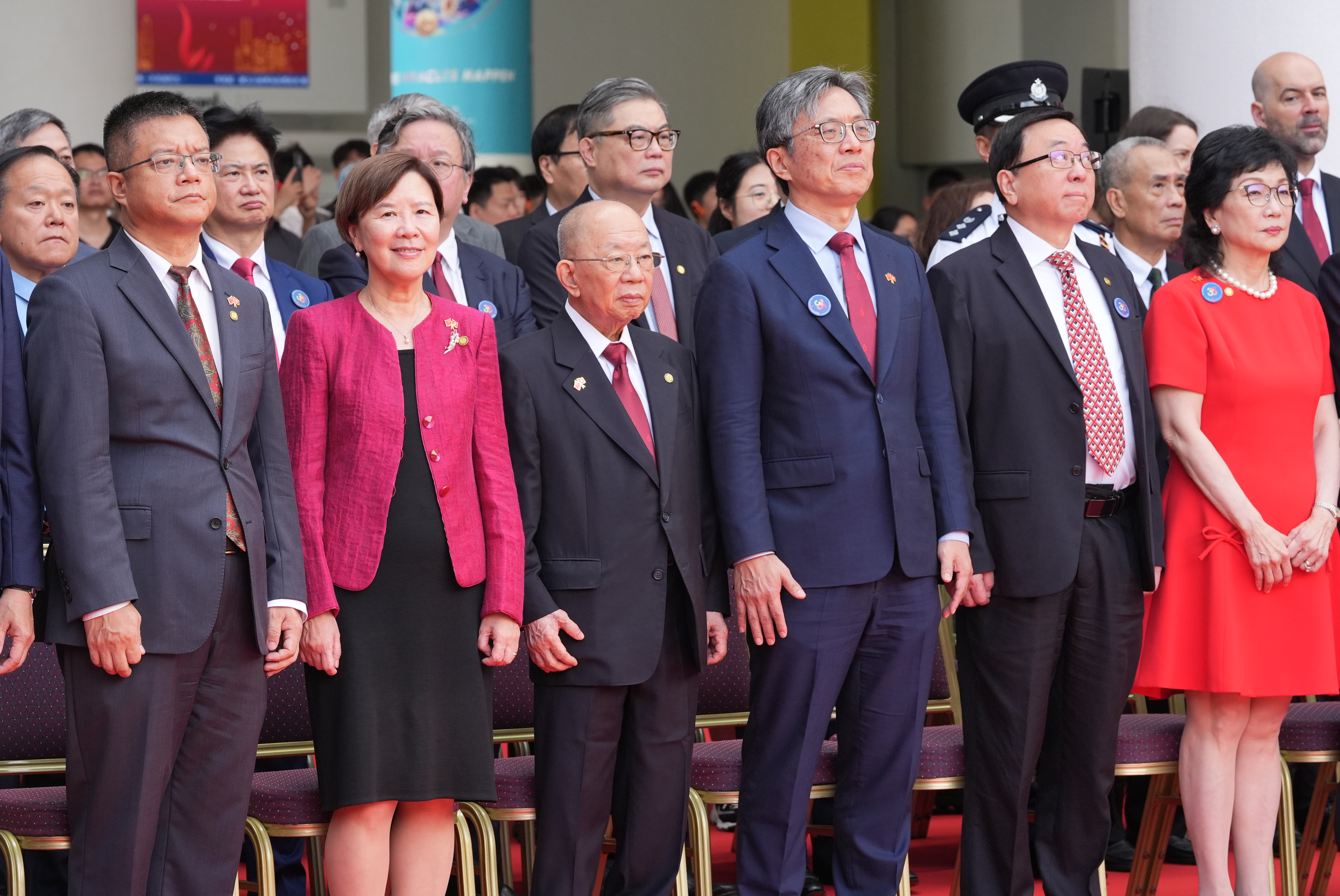 Officiating VIPs present at the ceremony included (front row from left to right) Counsellor Huang Jingrui, Prof. Nancy Ip, HKUST President; Dr. John Chan, Pro-Chancellor; Prof. Harry Shum, HKUST Council Chairman; Prof. Lionel Ni, President of HKUST(GZ); and Ms. Edith Shih, HKUST Council Vice-Chairperson.