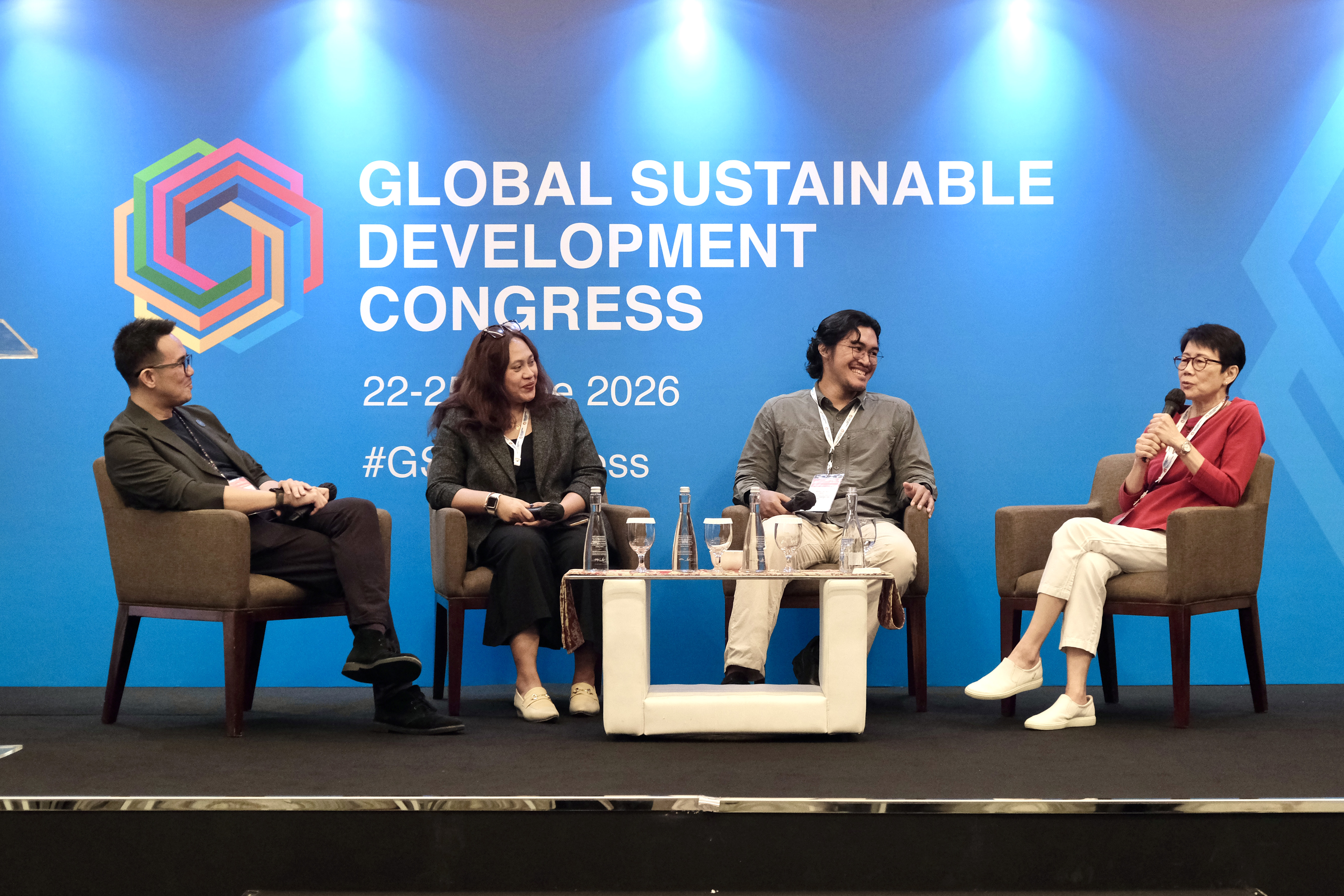 Prof. Christine Loh (right), Chief Development Strategist at HKUST's Institute for the Environment, joined experts from universities, government agencies, and NGOs for the panel discussion, "Leveraging the Latest Research and Technology to Support Environmental Sustainability and Biodiversity Conservation." The panel explored how AI, satellite imaging, drones, and environmental DNA are transforming conservation, while stressing that technology alone is not enough without stronger cross-sector partnerships and policy action.