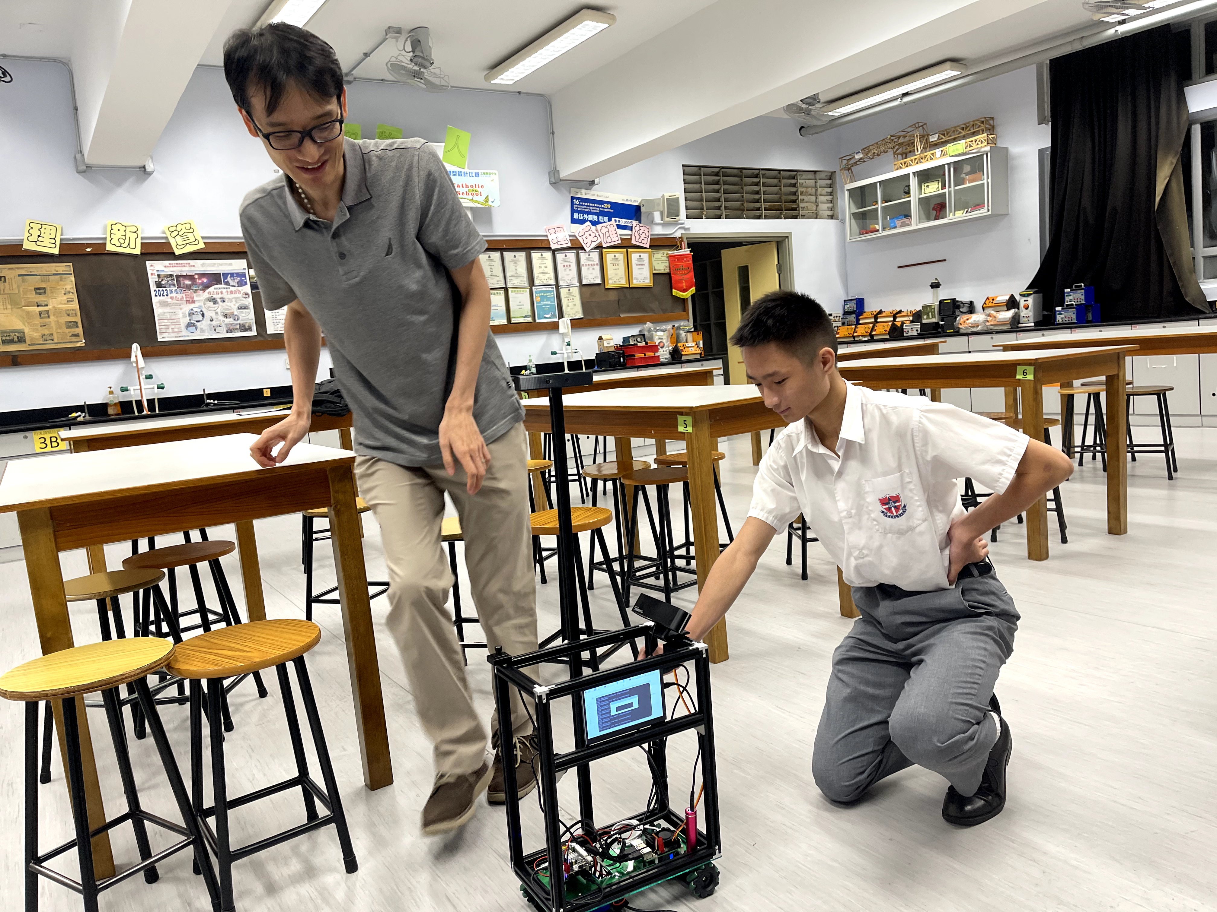 Showcasing a knack for innovation, Joseph CHU aspires to immerse himself in a vast array of knowledge through HKUST’s interdisciplinary program.