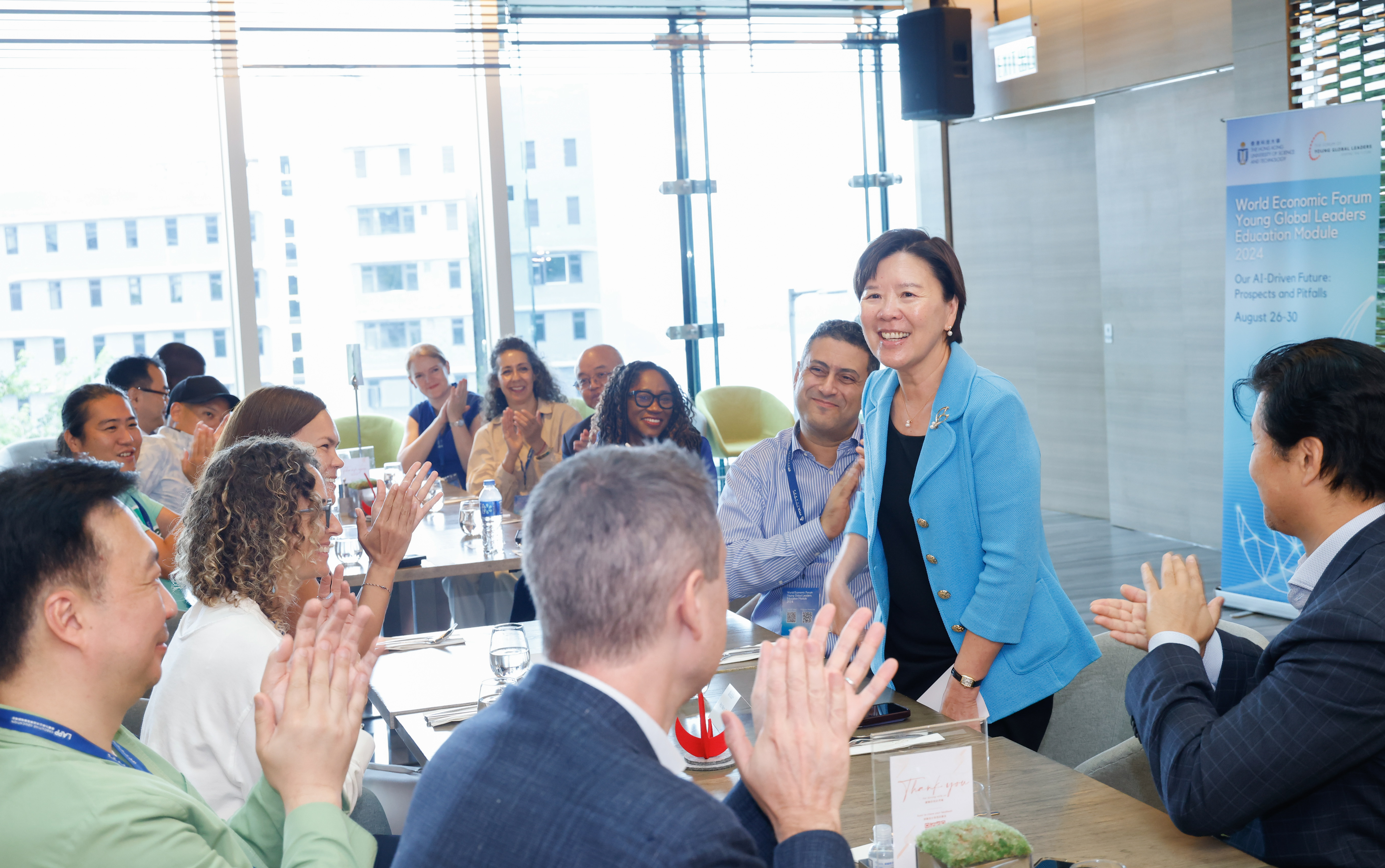 HKUST President Prof. Nancy Ip extended a warm welcome to the participating Young Global Leaders during the welcome luncheon.