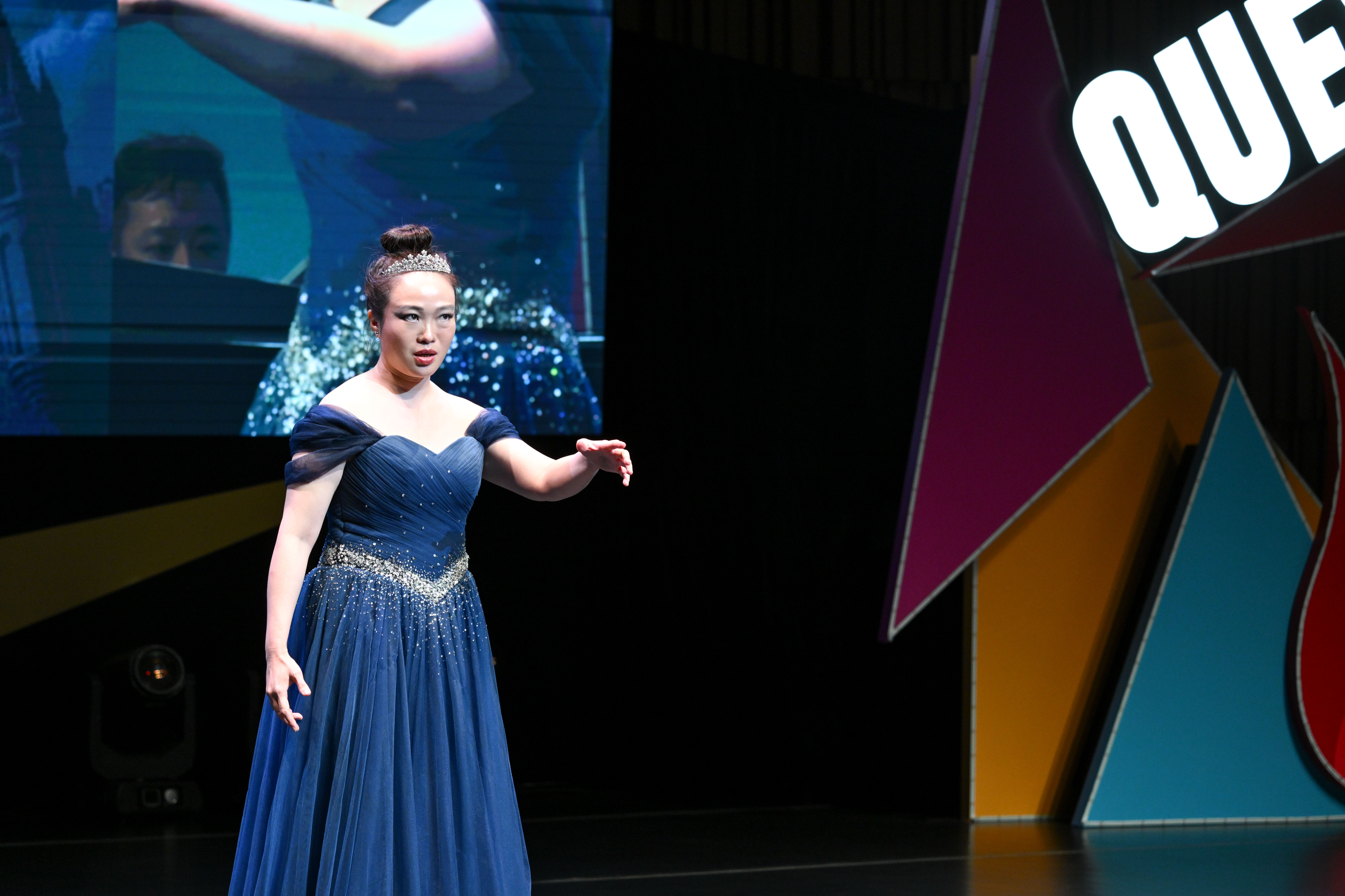 2nd Runner-up Gloria Chan was delighted to sing an aria from Mozart’s The Magic Flute at her alma mater.