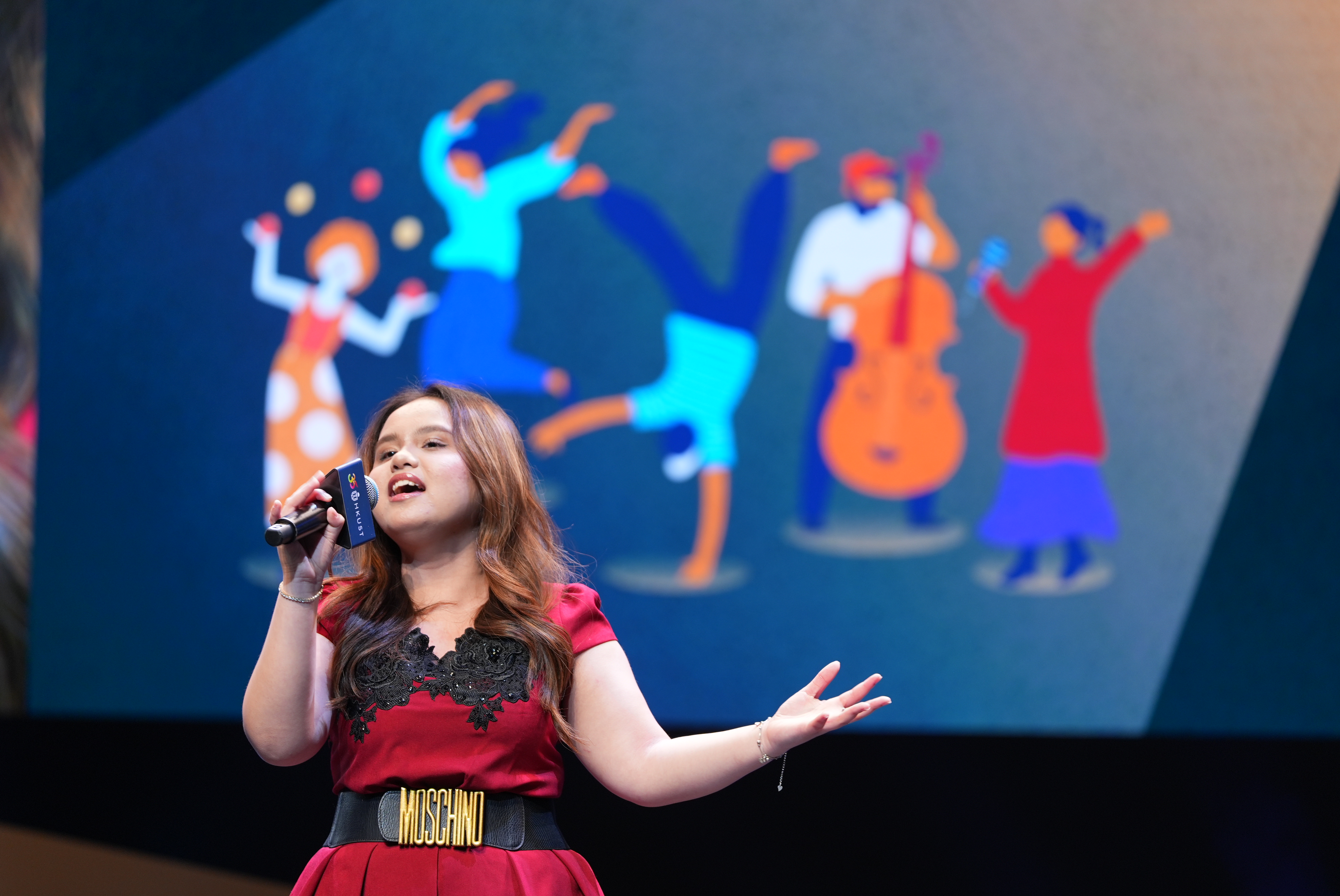 1st Runner-up Rachel Siregar, a Business and Management undergraduate, delivered a powerful vocal performance.