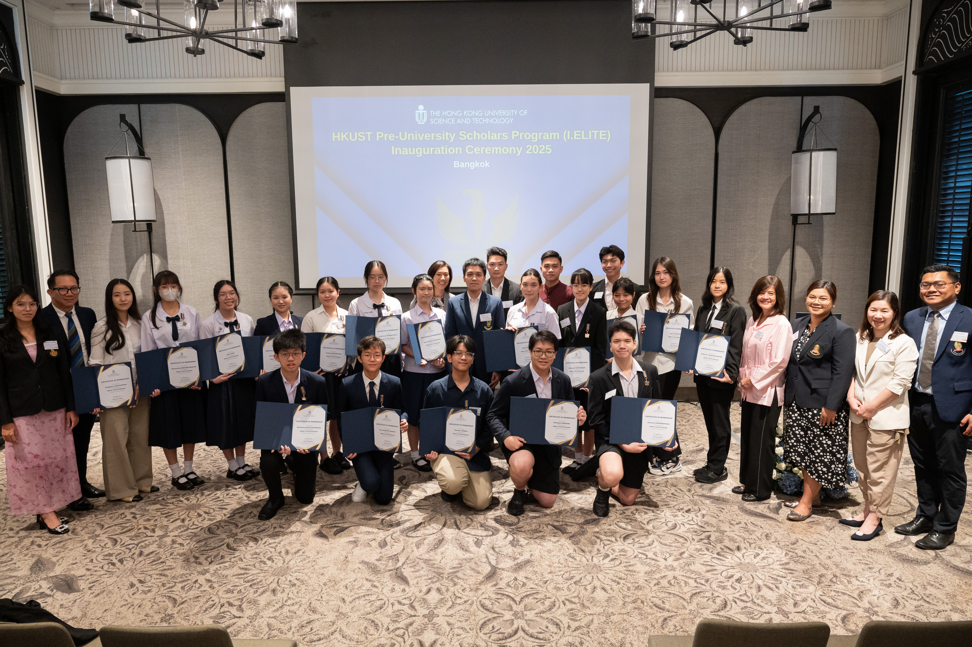 创睿学子项目(「I.ELITE」)吸引来自11个国家及城市、超过770名表现优异的中学生参与，其中，泰国为「I.ELITE」第三大学生来源地，仅次香港及中国内地。科大早前在曼谷举行首个欢迎典礼，邀请来自泰国多所着名学府的学生及家长参与。