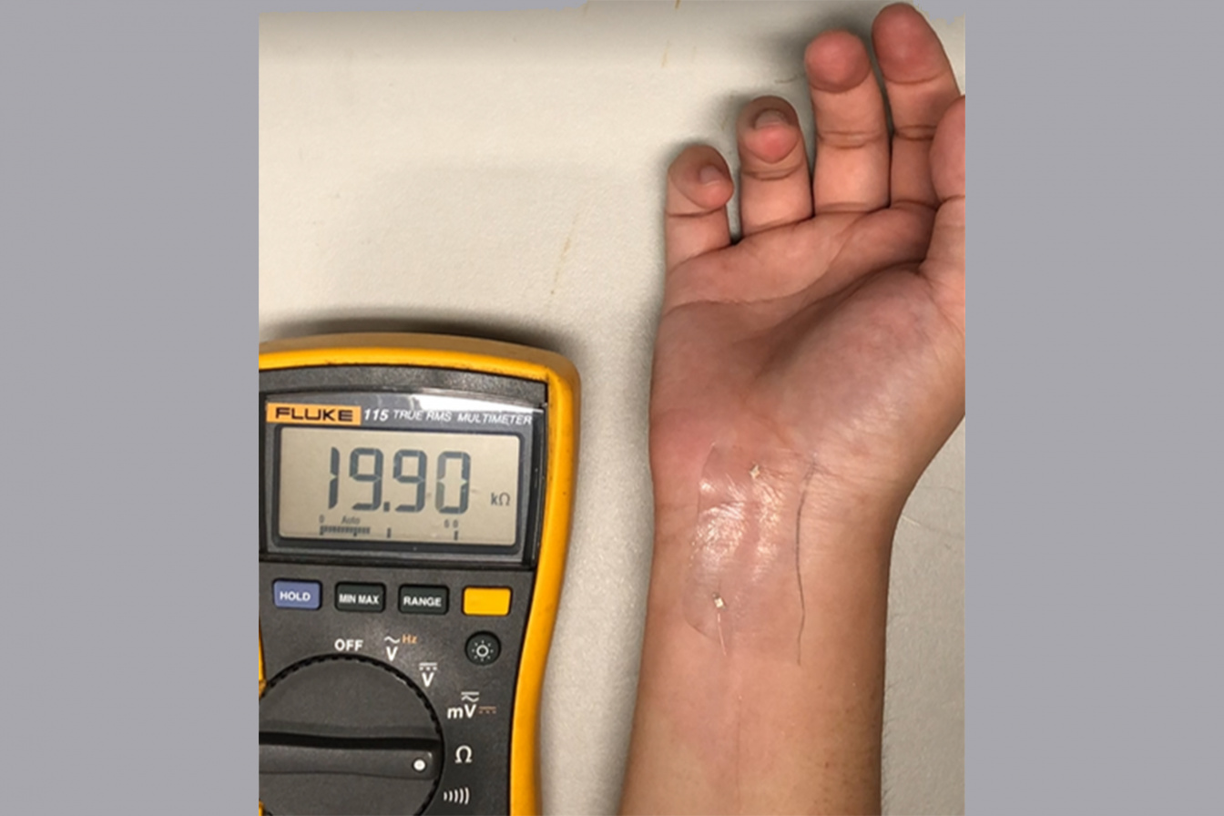 納米薄膜可用作製造高敏感度的動作感應器。