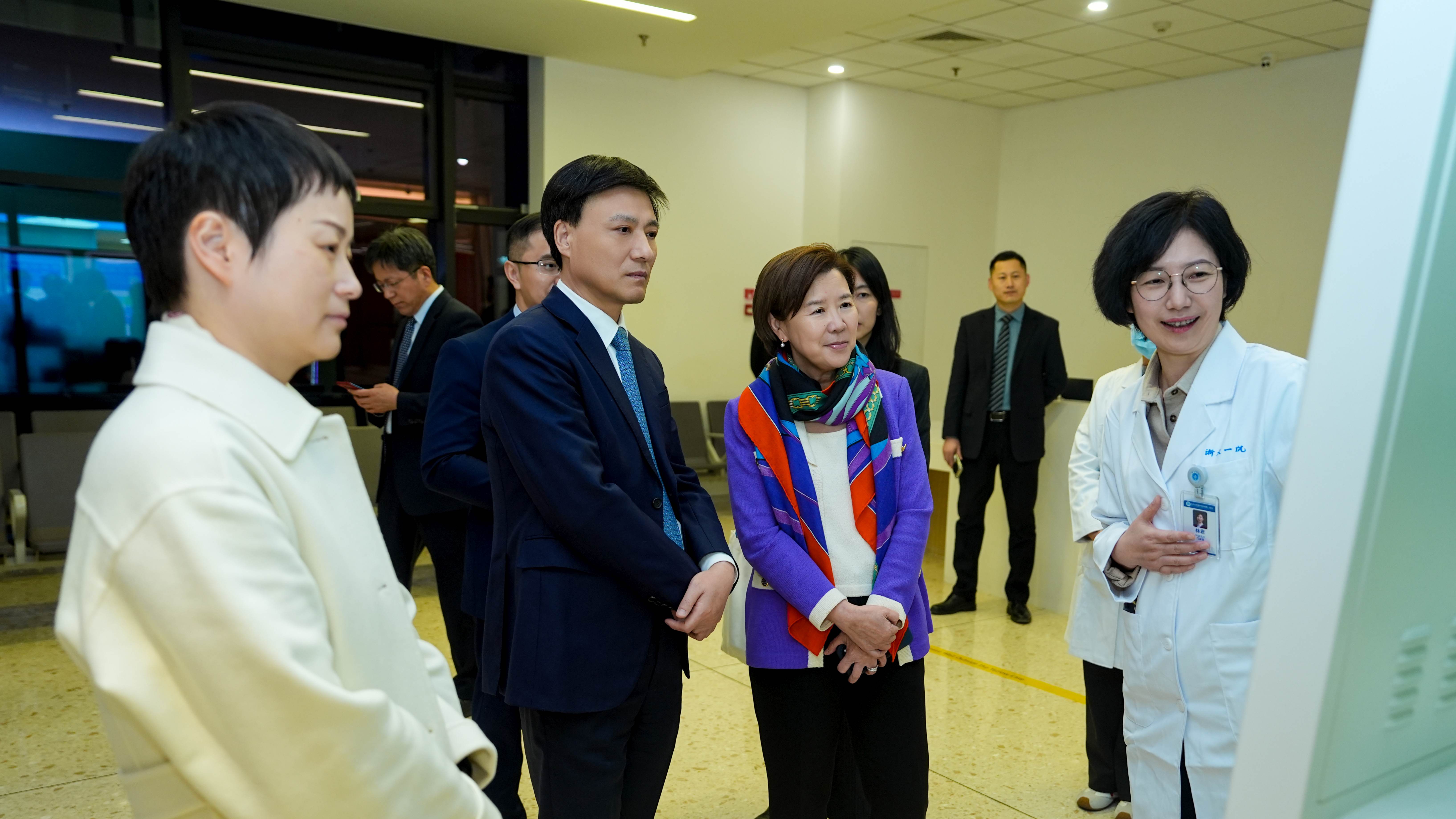 HKUST delegation visited The First Affiliated Hospital of Zhejiang University School of Medicine.