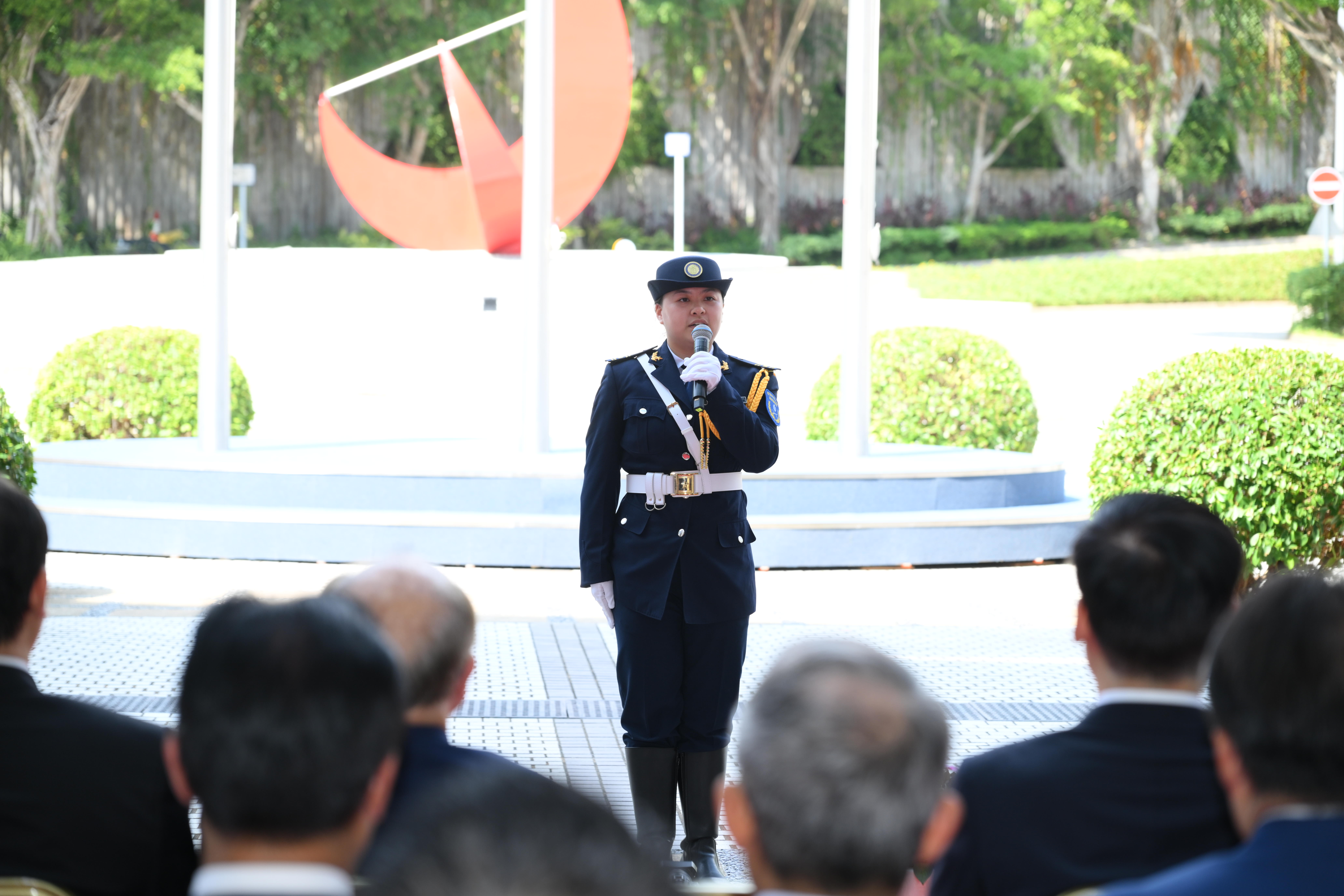 Ms. LAU Sze-lam, a third-year student in BBA in Professional Accounting program at HKUST, and member of the Flag Guard Team, shared at the Flag-Raising Ceremony.