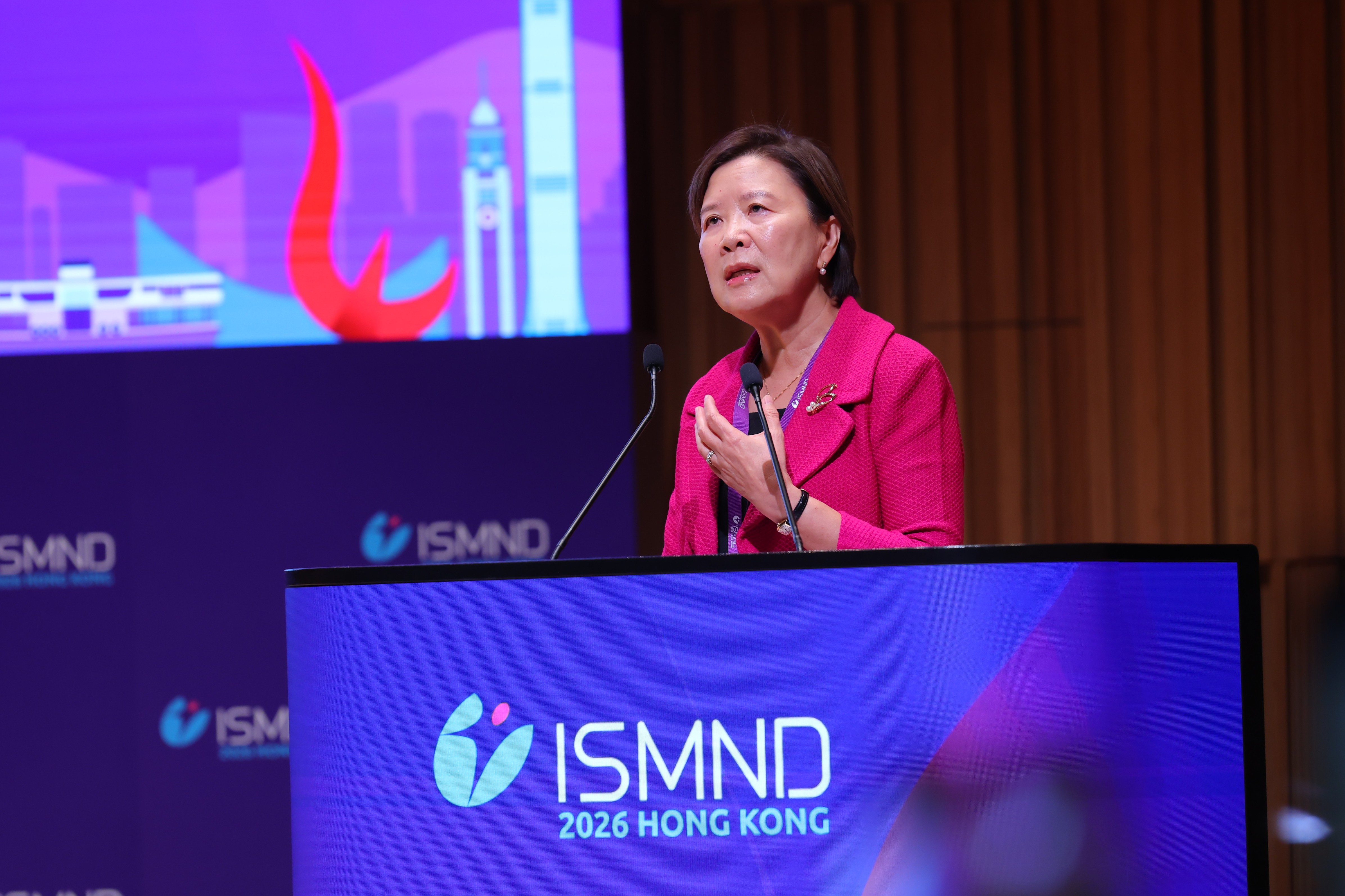Prof. Nancy IP, President of HKUST, shares her team’s recent advances in neurodegenerative diseases at the Conference.