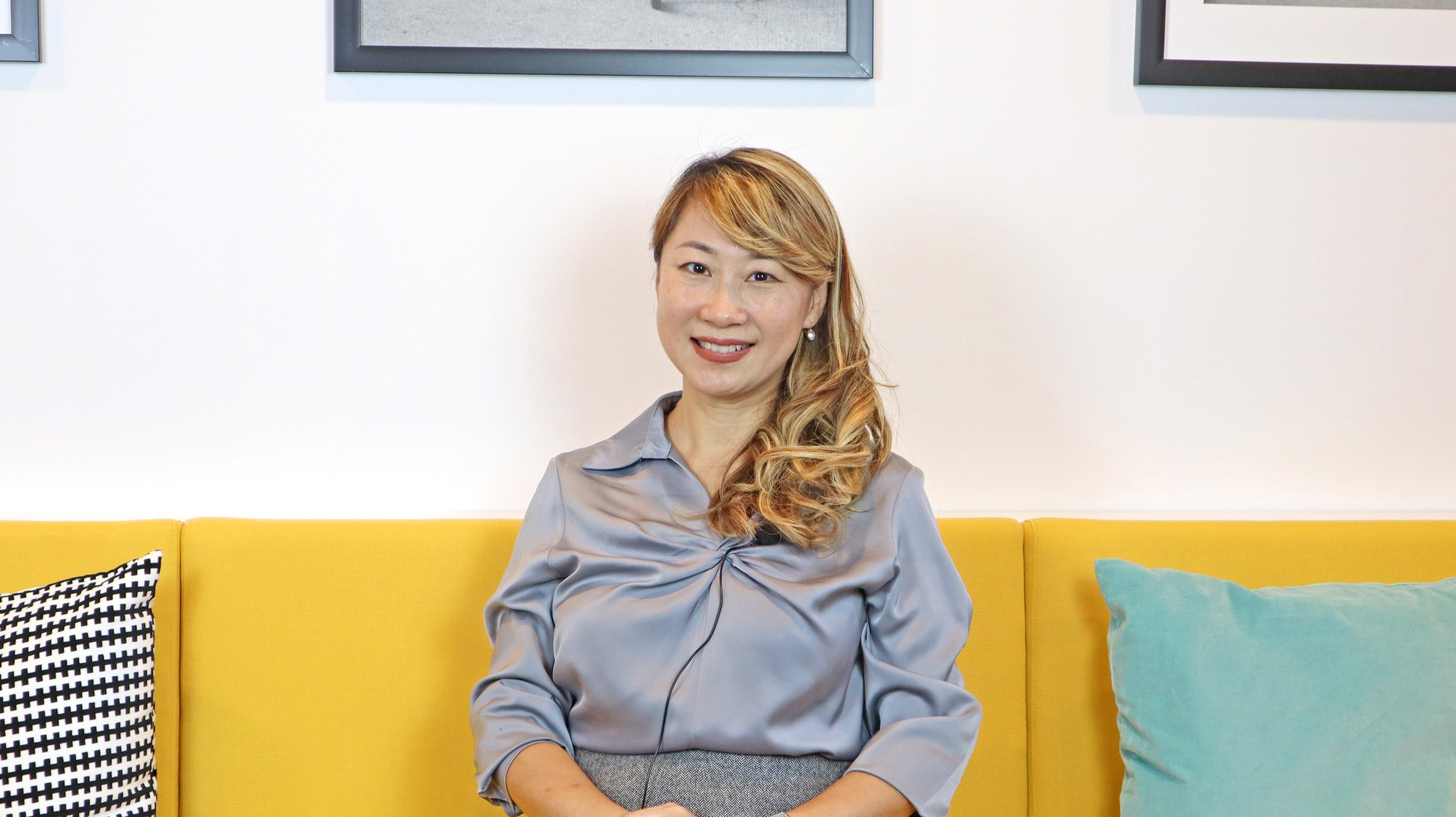 馮教授在中學時被勸說不要當工程師，但她愛唱反調的性格讓她堅持自己的志向。