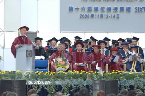 Prof David Gross (left) addresses the Congregation on behalf of the recipients of the honorary doctorates (from left) Prof Chia-Wei Woo, Prof Shuji Nakamura, Prof Alan Ciechanover and Dr Chan Sui-Kau	