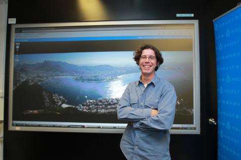 辛 達 德 教 授 與 他 的 全 球 最 高 像 素 照 片	