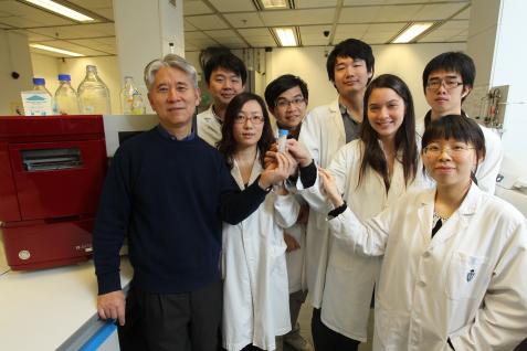 Prof Yong Xie (left) and his research team at HKUST