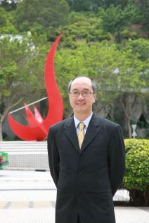 校 长 陈 繁 昌 教 授 对 科 大 蝉 联 亚 洲 第 一 感 到 欣 喜 。
