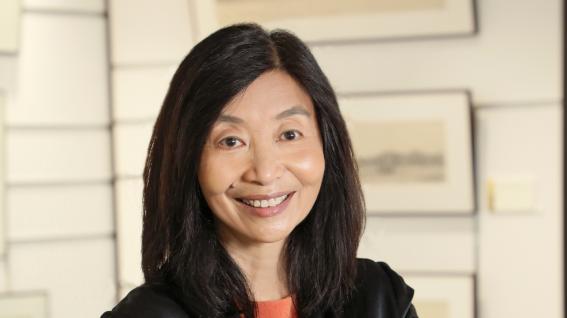  Dr Sabrina M Y Lin
