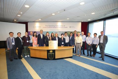  Group photo of Prof. Wei SHYY (sixth left), Mr. Mark Hodgson (first right), Vice-President for Administration and Business and Prof. Pascale Fung (seventh left) with Deans and AI experts at HKUST.