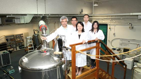 Members of the research team (from left to right) , Prof Mingjie Zhang, Chair Professor of Division of Life Science and Mr Wei Liu, PhD Student, Division of Life Science of HKUST; Dr Wen Wenyu, Associate Professor, Institutes of Biomedical Science, Fudan University; Dr Zhiyi Wei, Tin Ka Ping Fellow, Institute for Advanced Study and Ms Fei Ye, PhD Student, Division of Life Science of HKUST. Members of the research team (from left to right) , Prof Mingjie Zhang, Chair Professor of Division of Life Science and Mr Wei Liu, PhD Student, Division of Life Science of HKUST; Dr Wen Wenyu, Associate Professor, Institutes of Biomedical Science, Fudan University; Dr Zhiyi Wei, Tin Ka Ping Fellow, Institute for Advanced Study and Ms Fei Ye, PhD Student, Division of Life Science of HKUST.