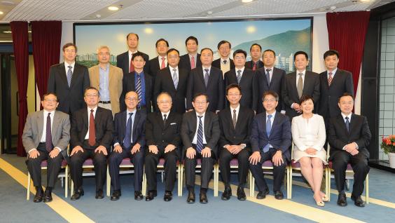 CPPCC Vice-Chairman and Minister of Science and Technology Prof Wan Gang (middle, first row) leads a delegation to HKUST and meets the University’s representatives including Council Chairman the Hon Andrew Liao Cheung-sing (fourth left), Vice Council Chairman Prof John Chai Yat-Chiu (sixth left) and President Prof Tony F Chan (third left). CPPCC Vice-Chairman and Minister of Science and Technology Prof Wan Gang (middle, first row) leads a delegation to HKUST and meets the University’s representatives including Council Chairman the Hon Andrew Liao Cheung-sing (fourth left), Vice Council Chairman Prof John Chai Yat-Chiu (sixth left) and President Prof Tony F Chan (third left).