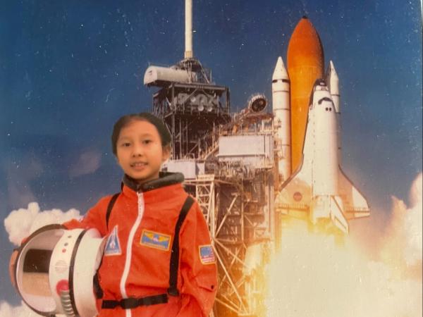 慧音八岁时参予了一个太空STEM工作坊，启发了她对物理科学的兴趣。这是她其中一个少数除乒乓球以外的课后活动。