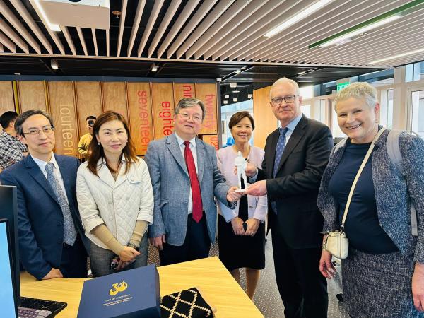 The Imperial College London delegation visited the Hong Kong Generative AI Research and Development Center.