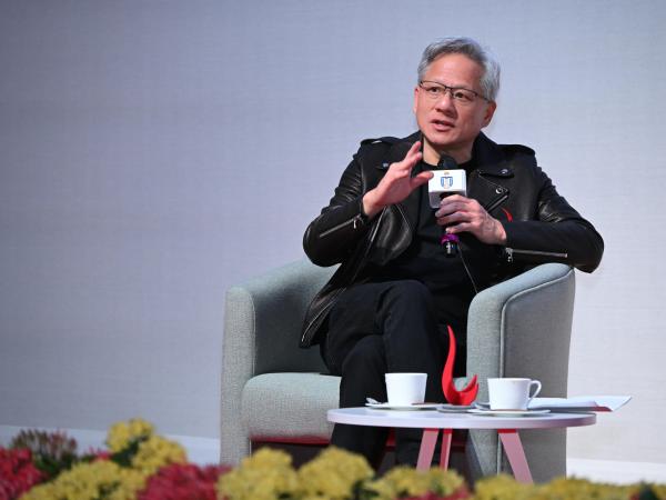 In an exclusive fireside chat at HKUST, Dr. Jensen HUANG shares his precious insights on artificial intelligence, leadership and medical education.