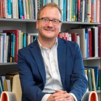 Prof. Stuart GIETEL-BASTEN