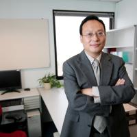 Prof. Xiaogang WU