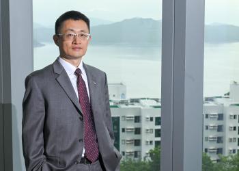 Prof. Shao Minhua’s fast-rising career in academia and industry has advanced high-performance, cost-effective hydrogen fuel cells and solid-state lithium batteries, driving green transportation. Creating an Environment Where the Sustainable Is Attainable