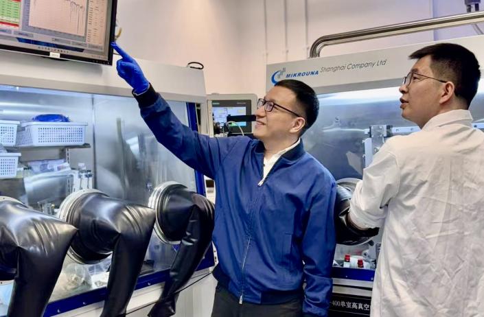 Inspired by Laminate: HKUST and PolyU Researchers Synthesize a Laminate-Structured Material Interface to Improve Perovskite Solar Cells