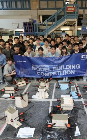 The Clear Water Bay Blocks Team - HUANG Chung Kan, ZHANG Hau King, WONG Hoi Chung, WANG Man Wang, HUANG Kailin and HO Hinci.
